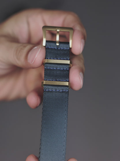 Nato Classic - Nuevo estilo Bond